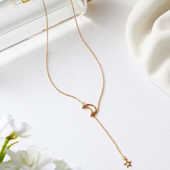🌙 ✨3 for$23✨NWT Moon & Star Necklace Gold✨ - Picture 2 of 3